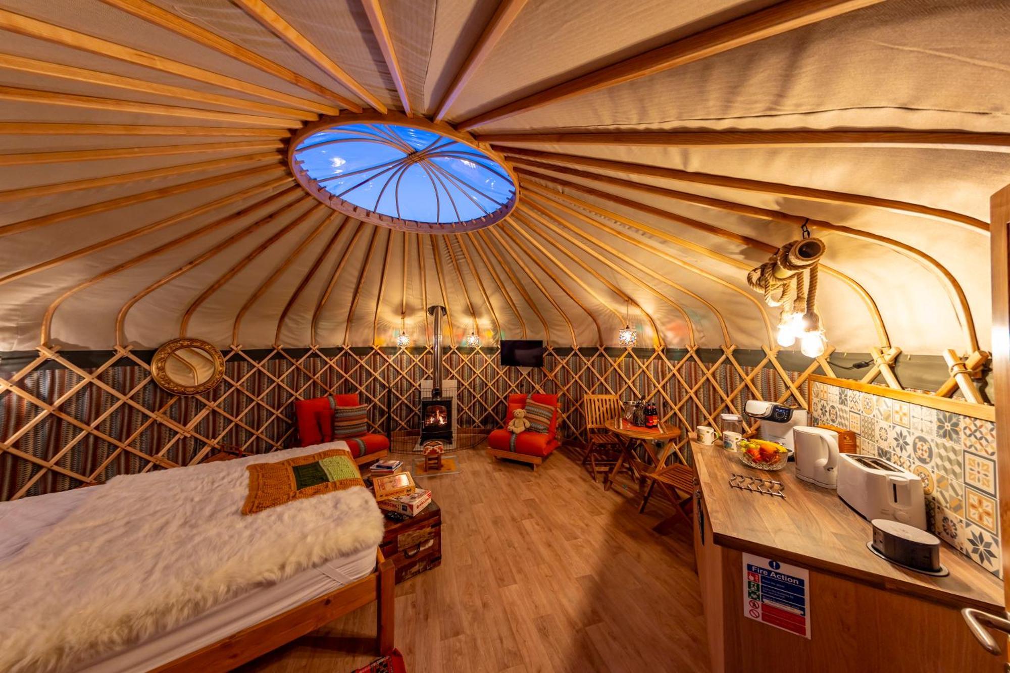 Hotel Glamping At South Lytchett Manor Poole Exterior foto